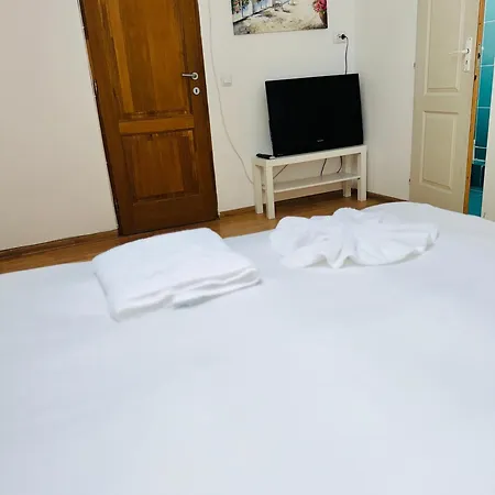 Schei Brasov-скей Apartman